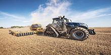 New Holland T8